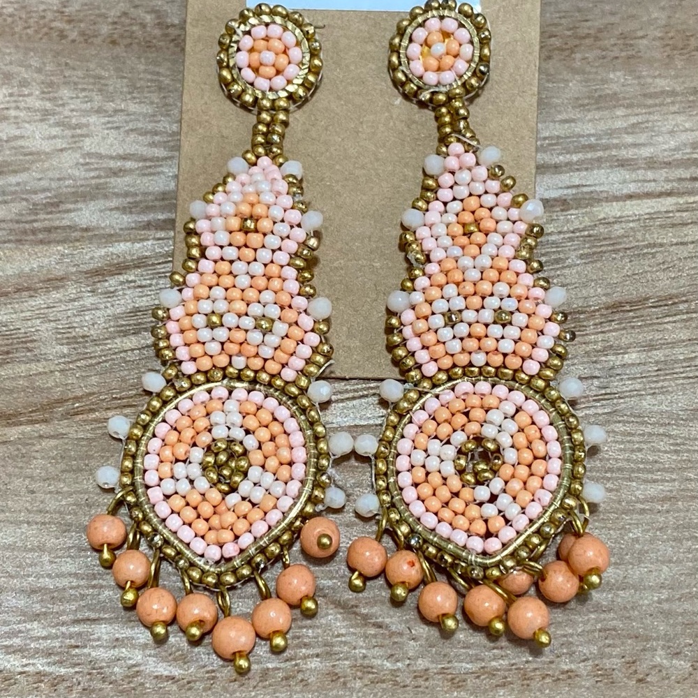 🎉❤️ Helena Peach Gold Beaded Earrings